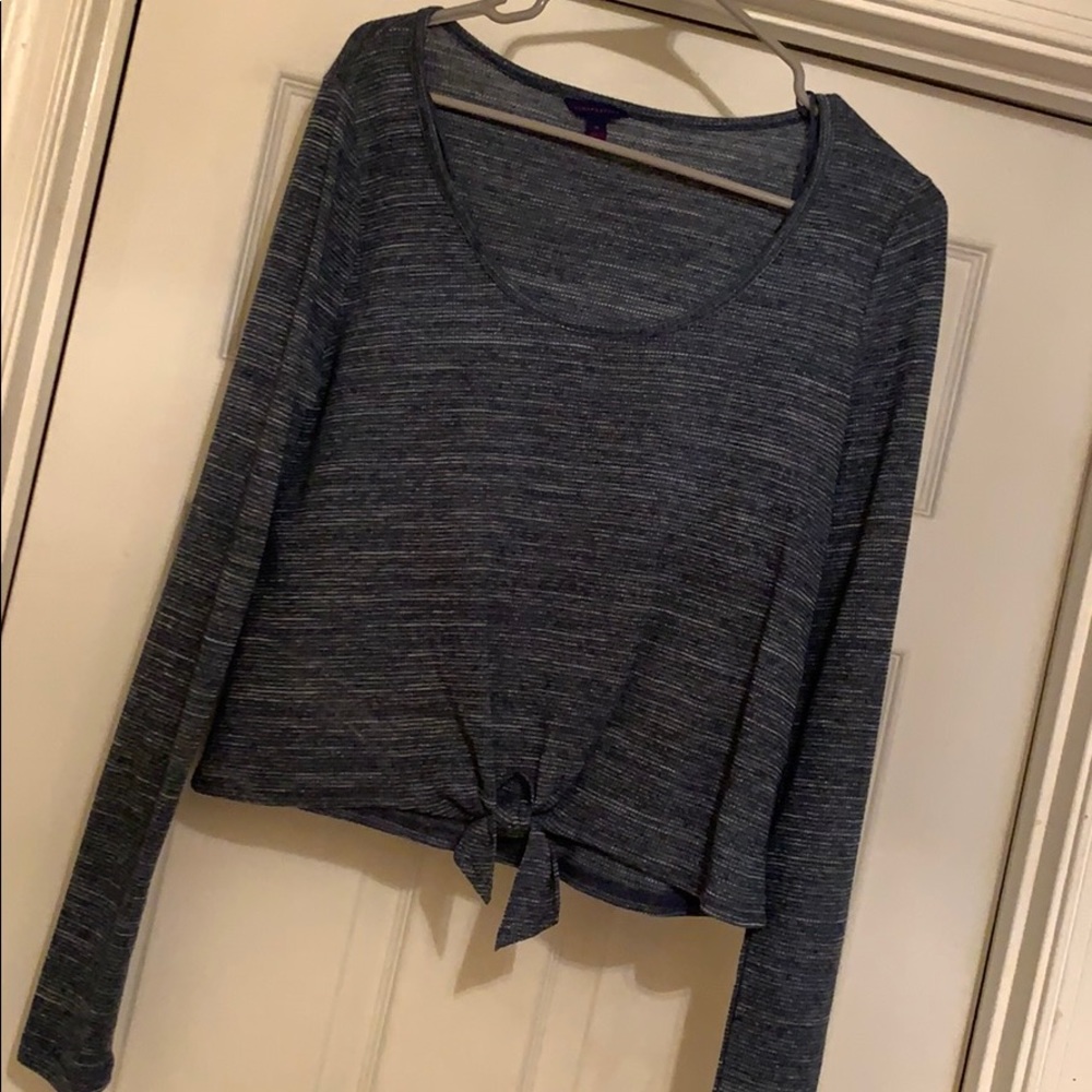 NEVER WORN Blue long sleeve shirt